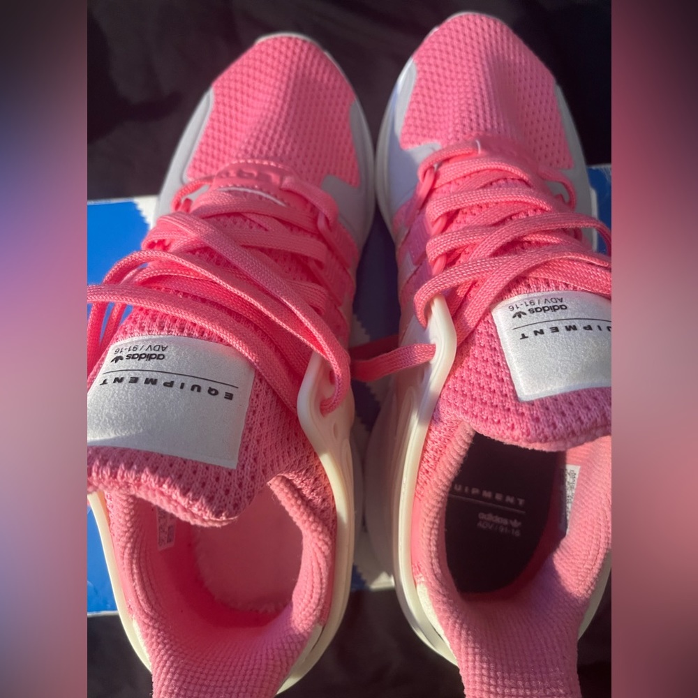 Adidas - Picture 3 of 4